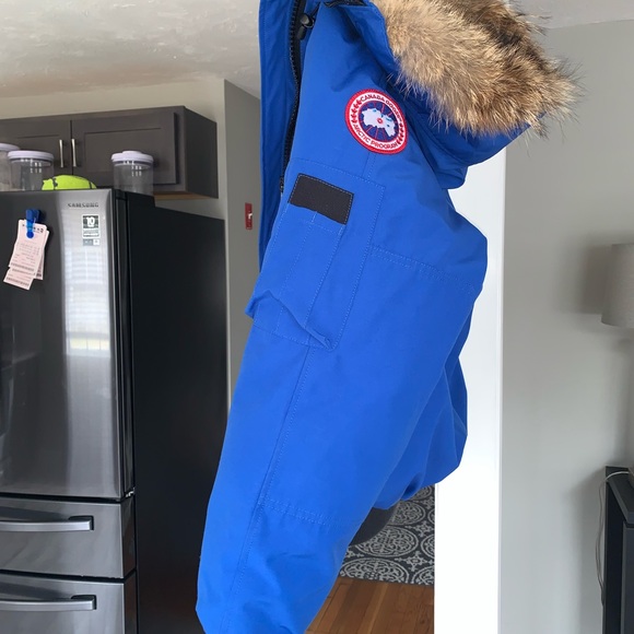 Canada Goose Jacket - Picture 3 of 9